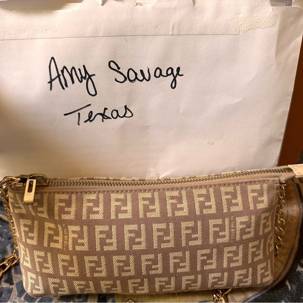 Dusty Rose pink zucchino small print with removable and adjustable chain